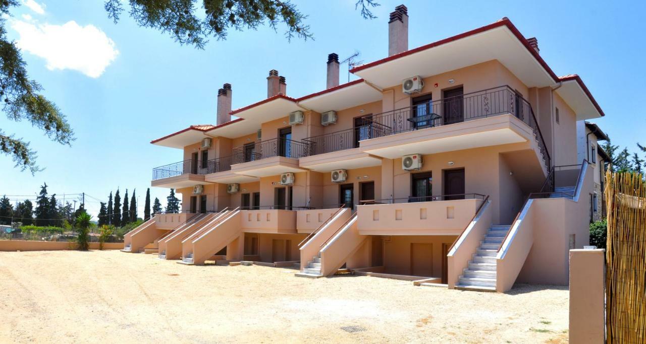 Houses Nikolaos Άφυτος Εξωτερικό φωτογραφία