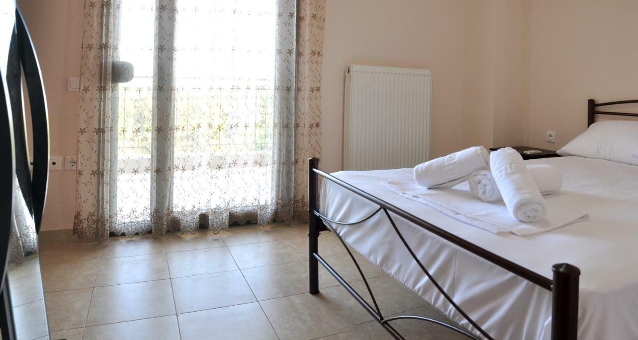 Houses Nikolaos Άφυτος Εξωτερικό φωτογραφία